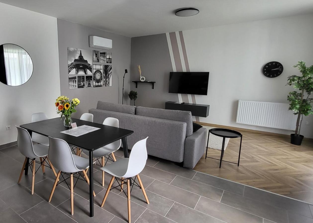 Dotis Apartman 터터 외부 사진
