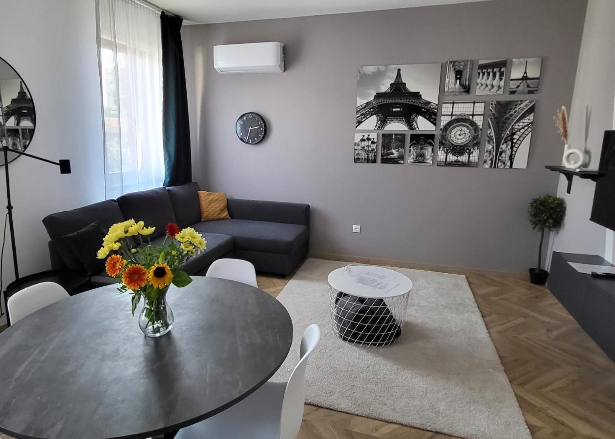 Dotis Apartman 터터 외부 사진